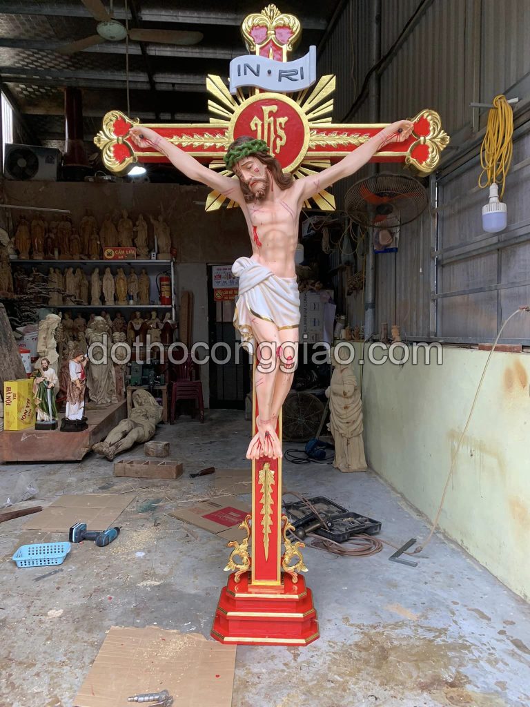 Tượng Chúa Chịu Nạn Cao 70cm, Thánh Giá 130cm Chất Liệu Gỗ Pomu